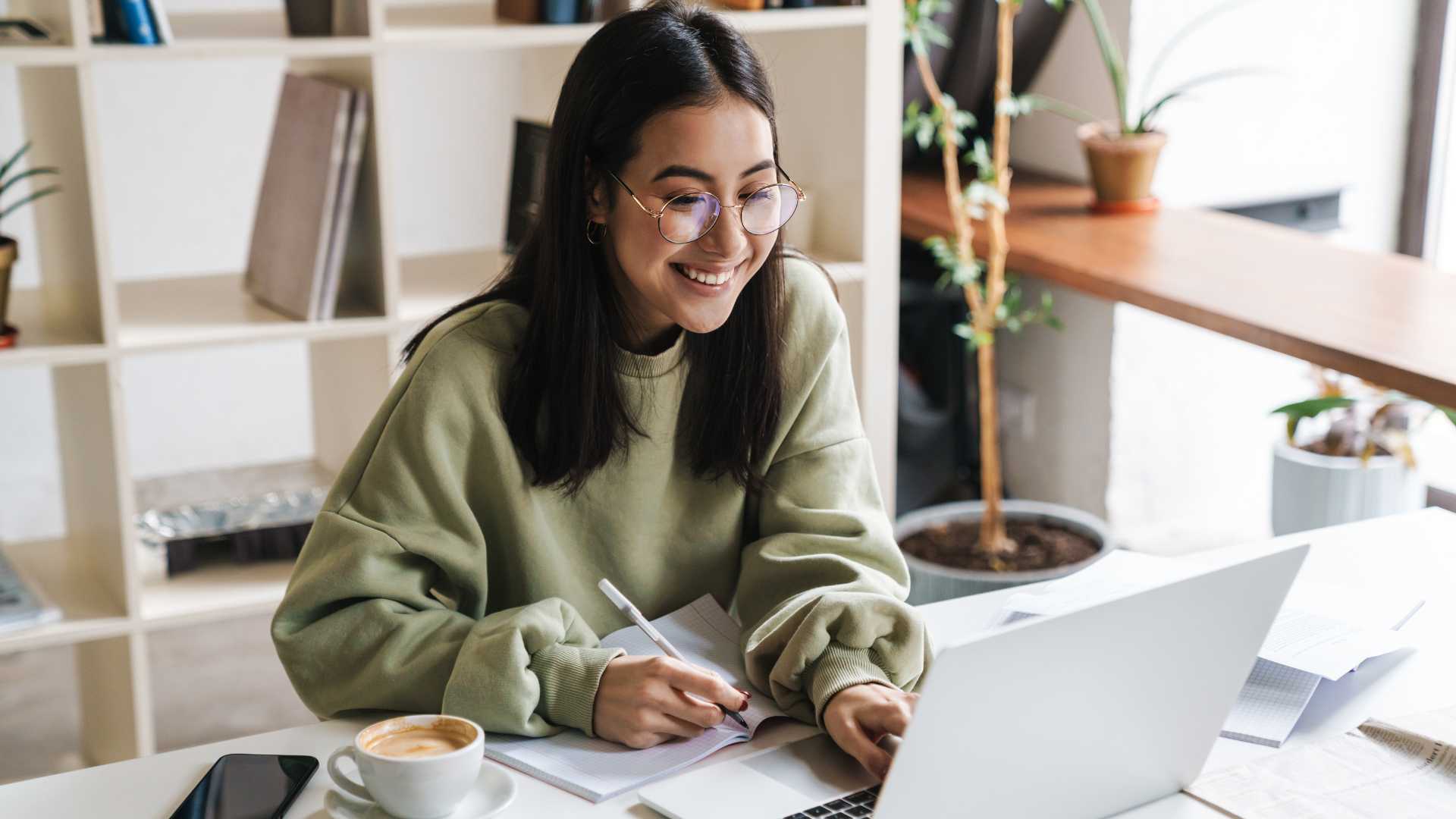 como estudar marketing digital sozinho